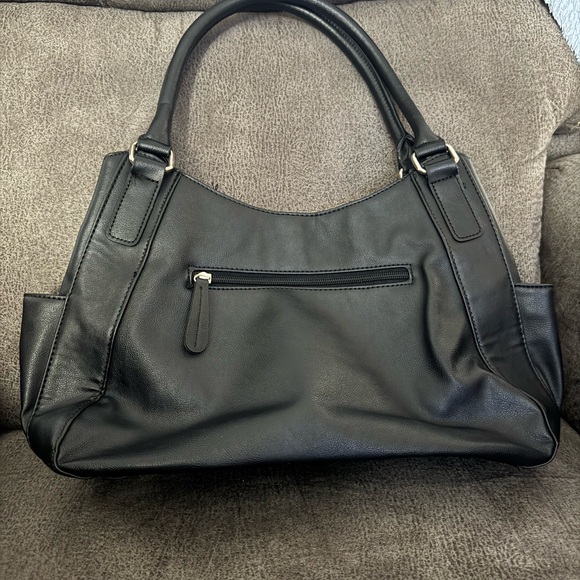 Apt 9 Elegant Black Quilted Handbag - Picture 2 of 9